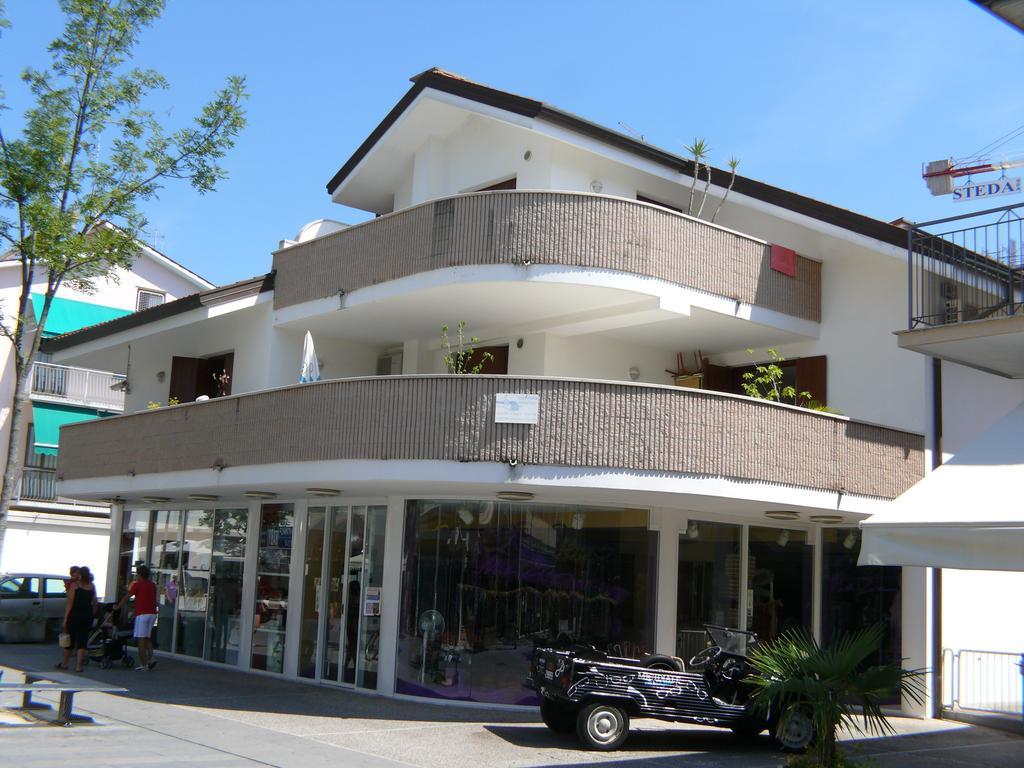 Condominio Maria Lignano Sabbiadoro Kültér fotó