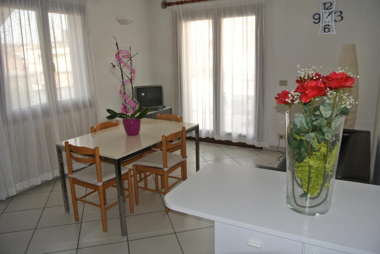 Condominio Maria Lignano Sabbiadoro Kültér fotó