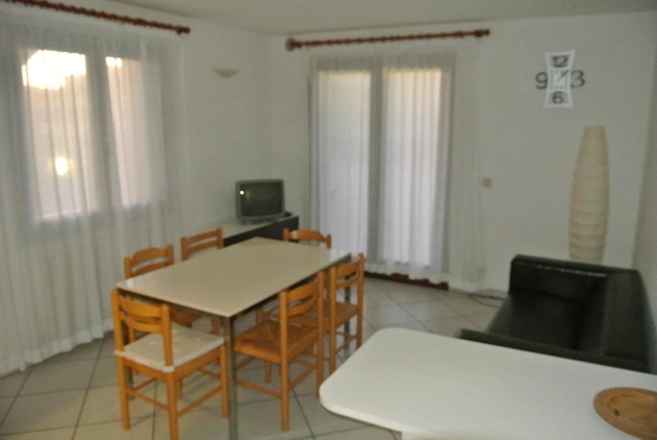 Condominio Maria Lignano Sabbiadoro Kültér fotó