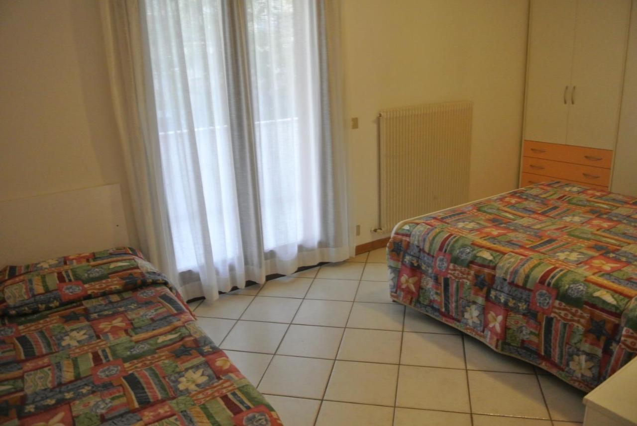 Condominio Maria Lignano Sabbiadoro Kültér fotó